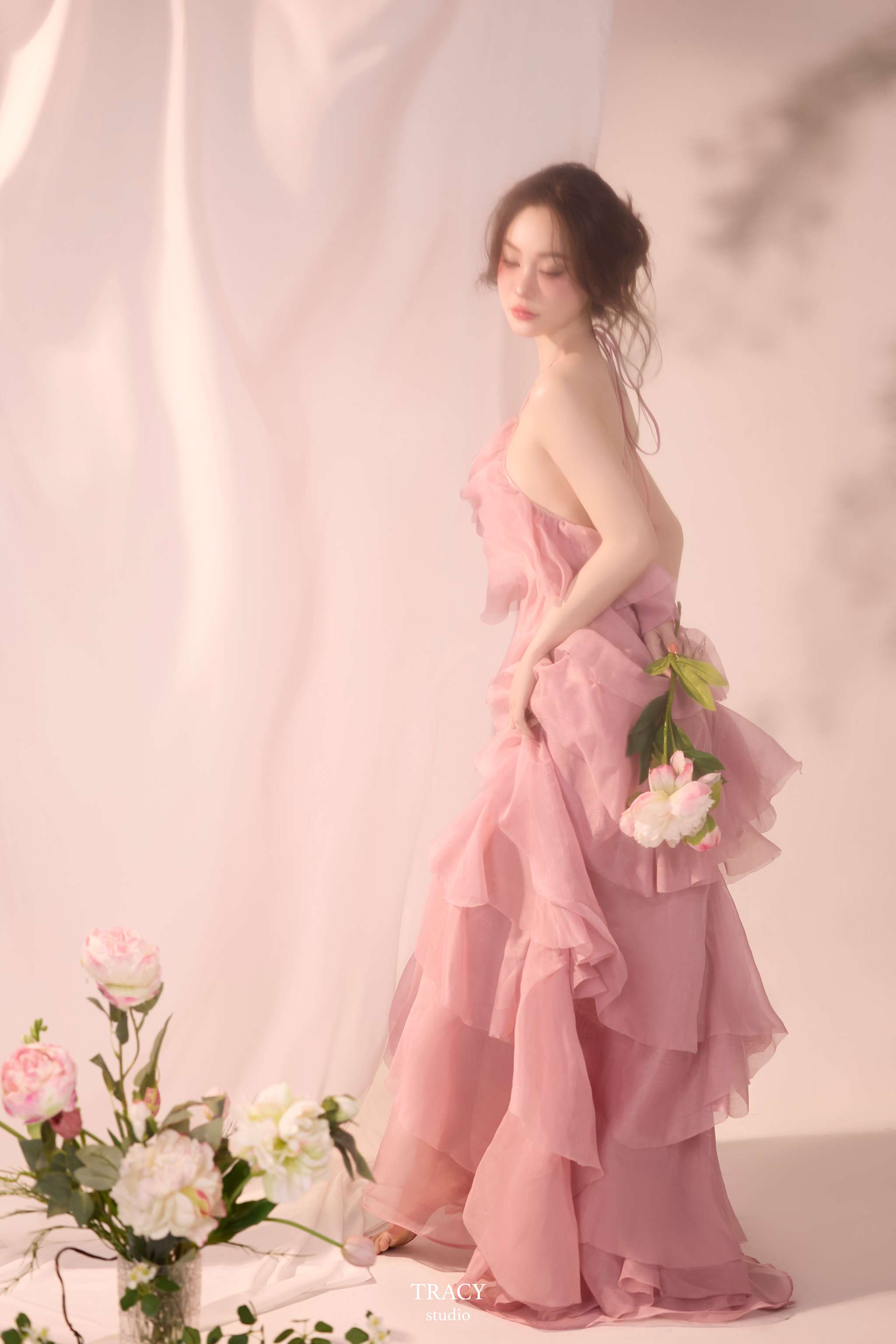 tracy studio chụp concept nàng thơ hồng